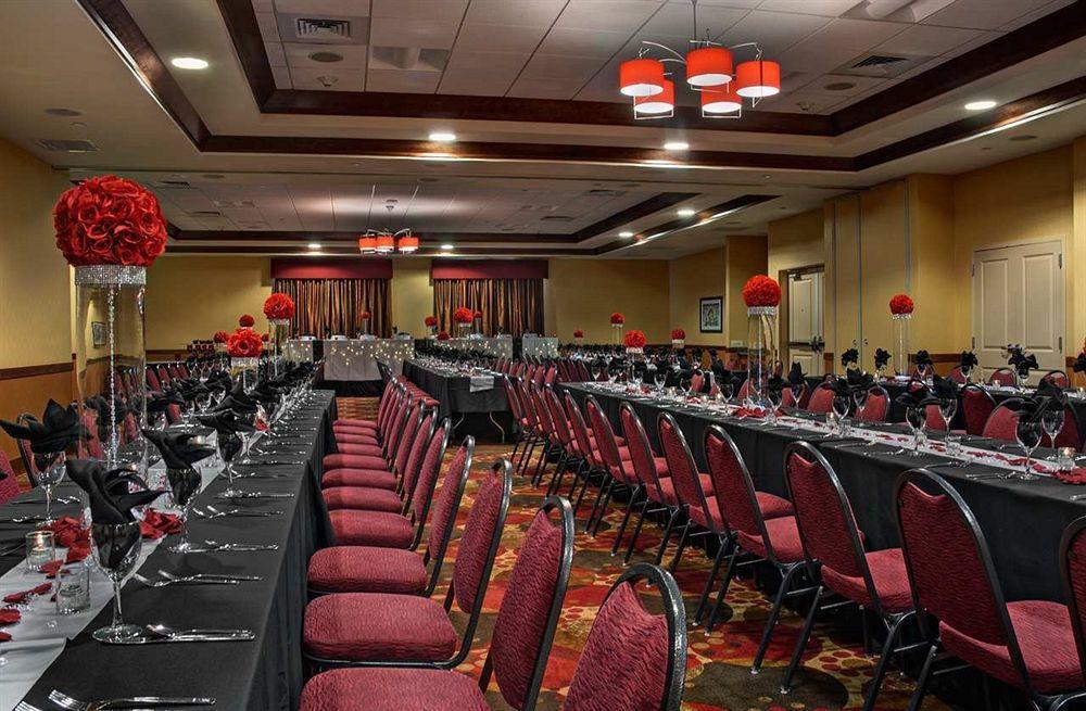 Hilton Garden Inn Milwaukee Airport Restoran foto