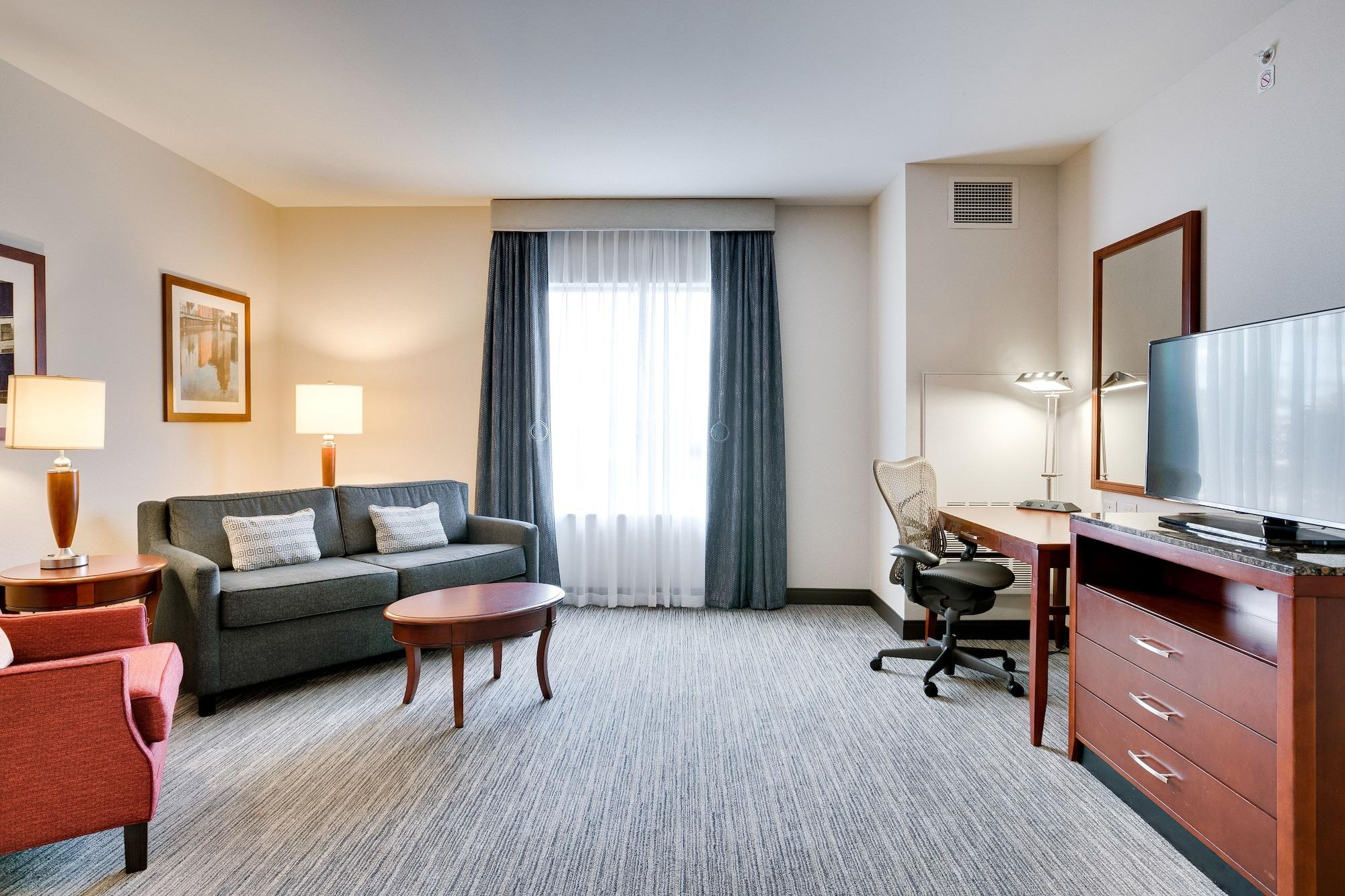 Hilton Garden Inn Milwaukee Airport Bagian luar foto