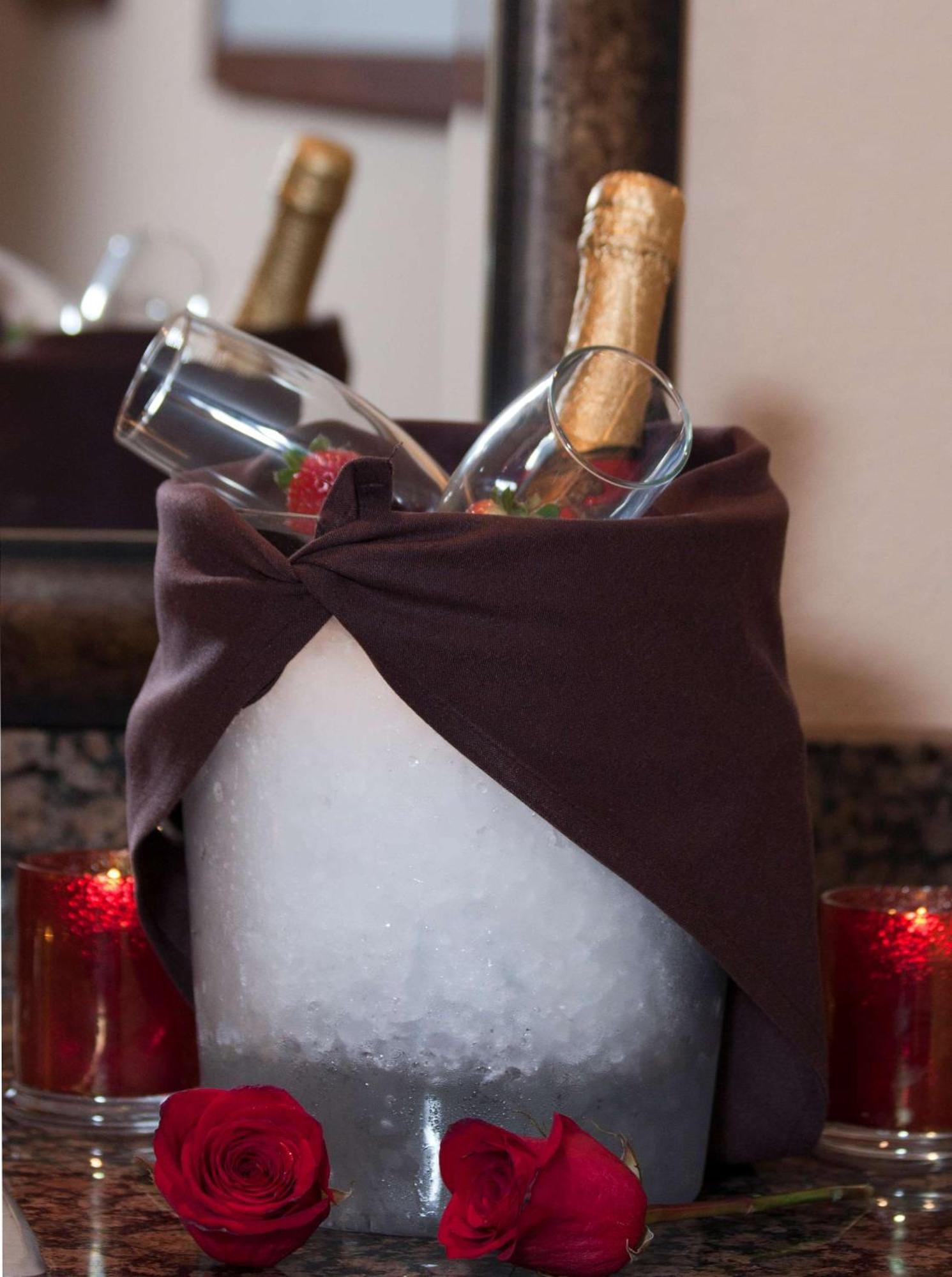 Hilton Garden Inn Milwaukee Airport Bagian luar foto