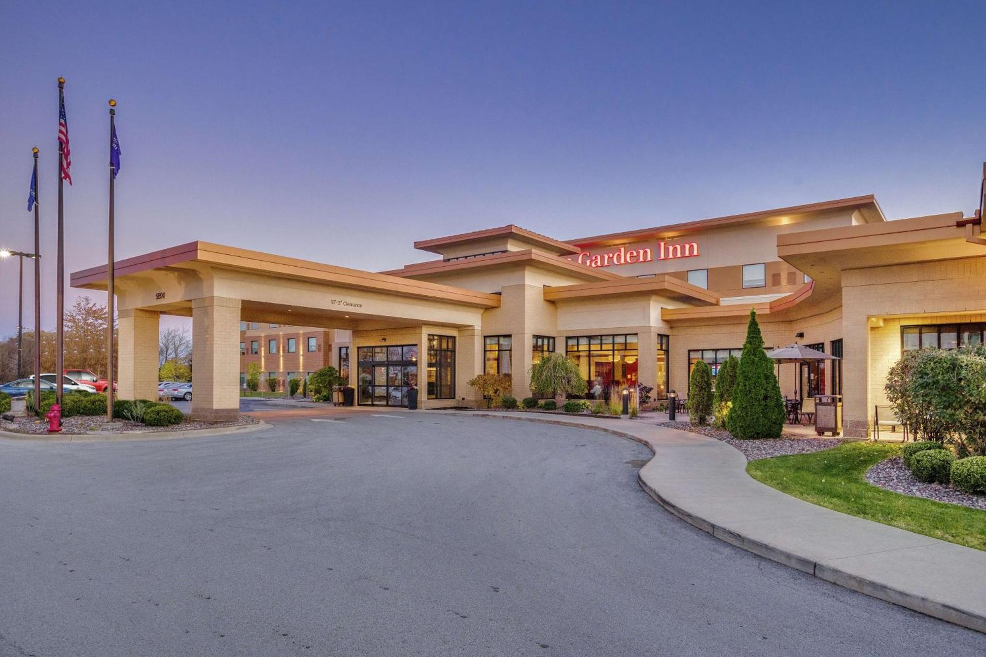 Hilton Garden Inn Milwaukee Airport Bagian luar foto