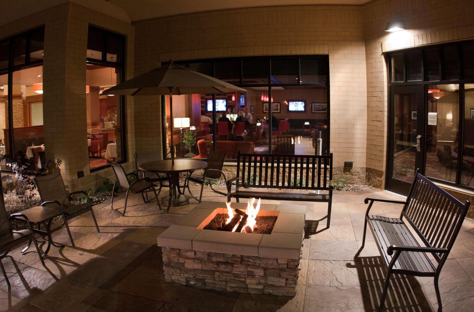 Hilton Garden Inn Milwaukee Airport Bagian luar foto
