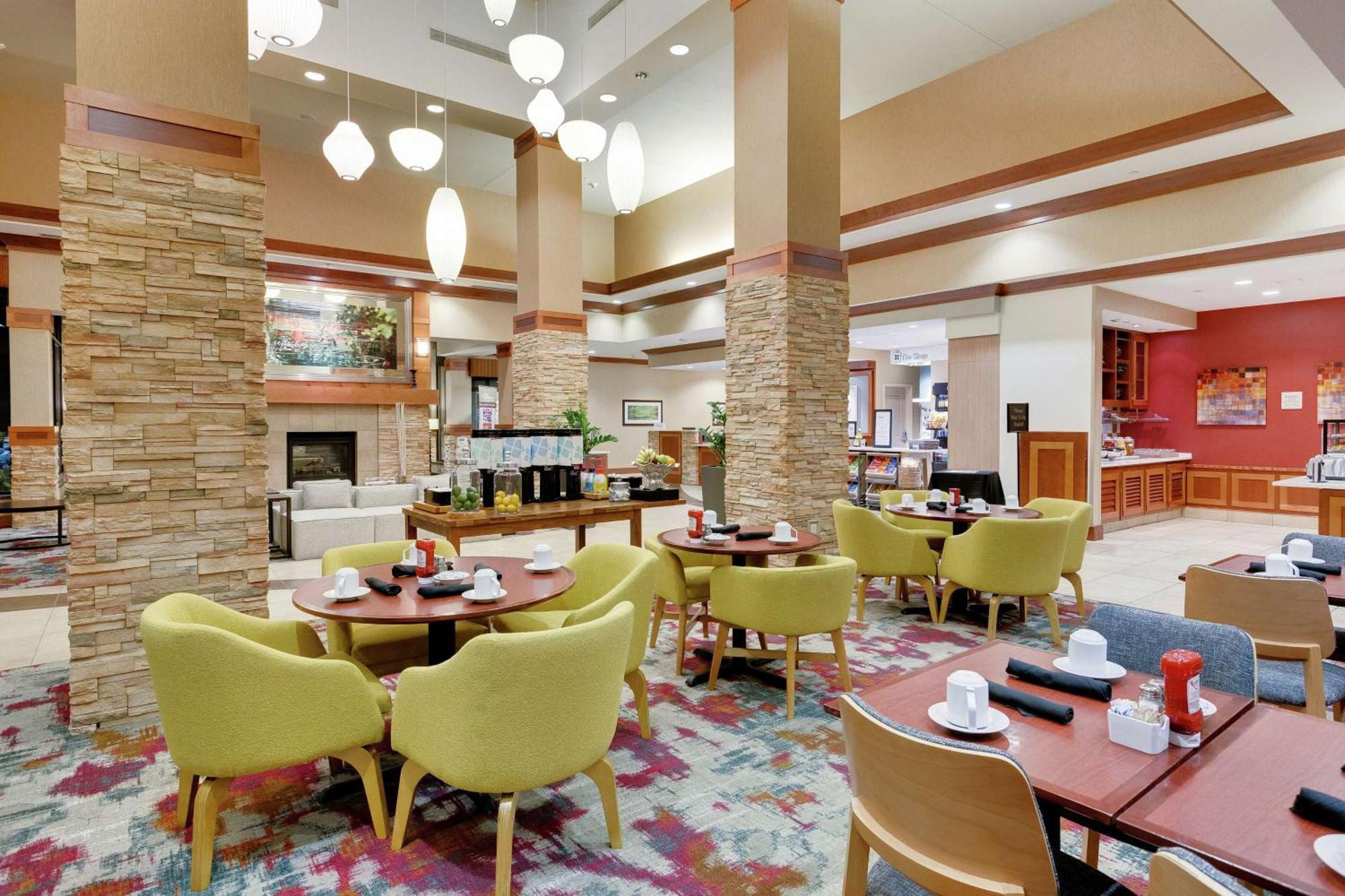 Hilton Garden Inn Milwaukee Airport Bagian luar foto