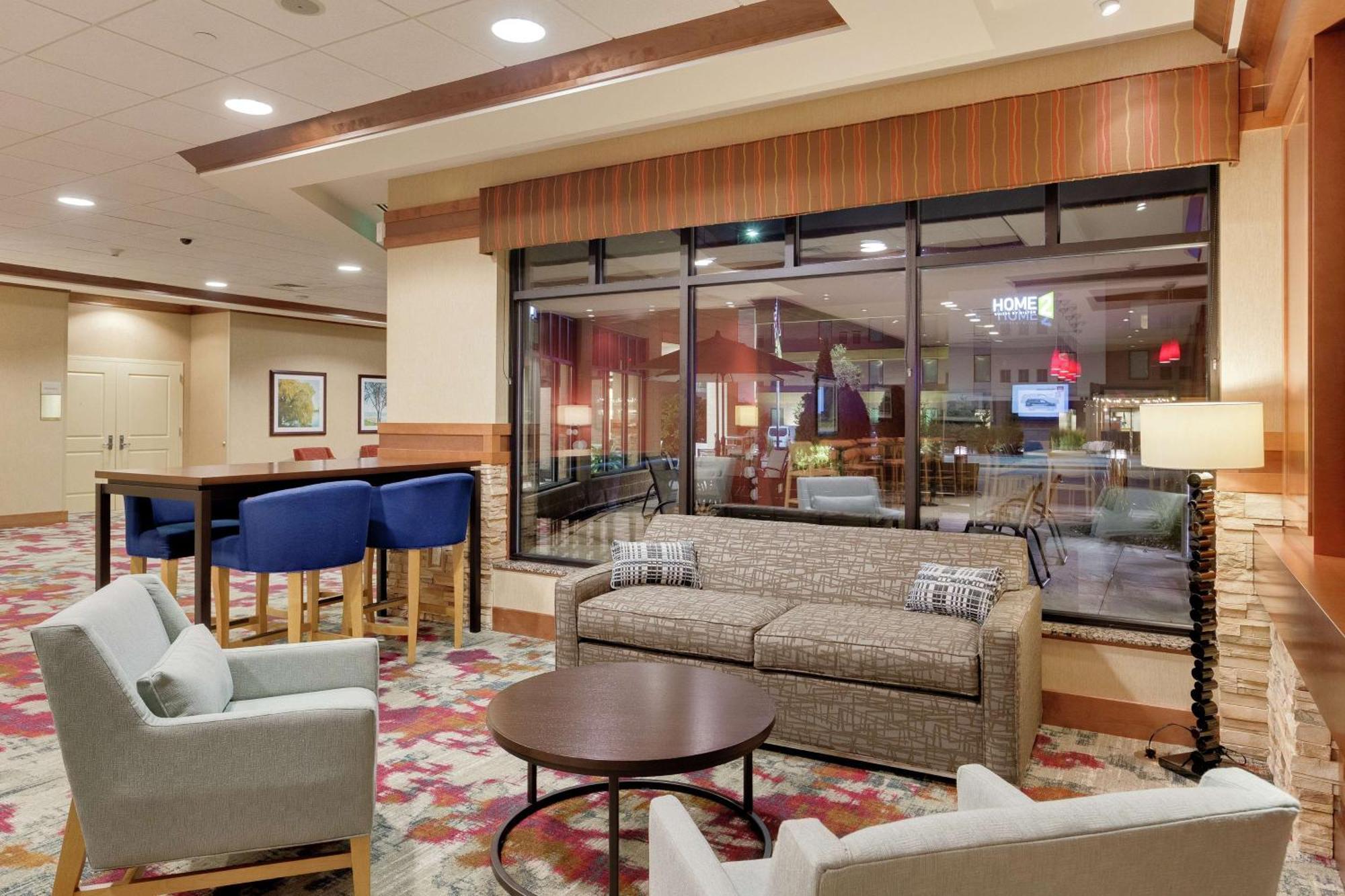 Hilton Garden Inn Milwaukee Airport Bagian luar foto