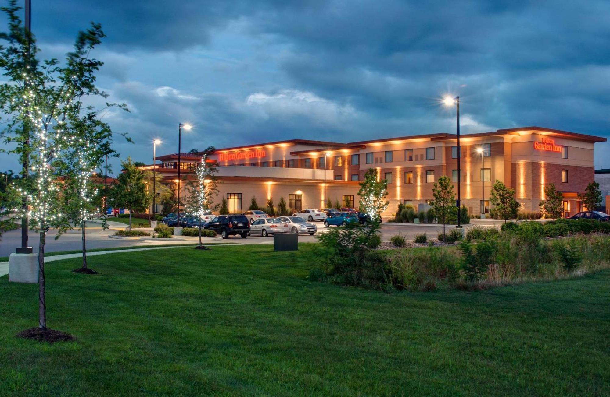 Hilton Garden Inn Milwaukee Airport Bagian luar foto